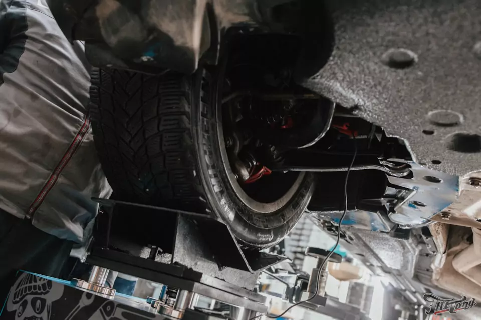 Диагностика подвески BMW X6 на вибростенде
